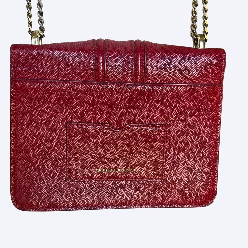 Charles & Keith Red Leather Shoulder Crossbody Bag Gold Chain Strap Push-Lock - Picture 7 of 11
